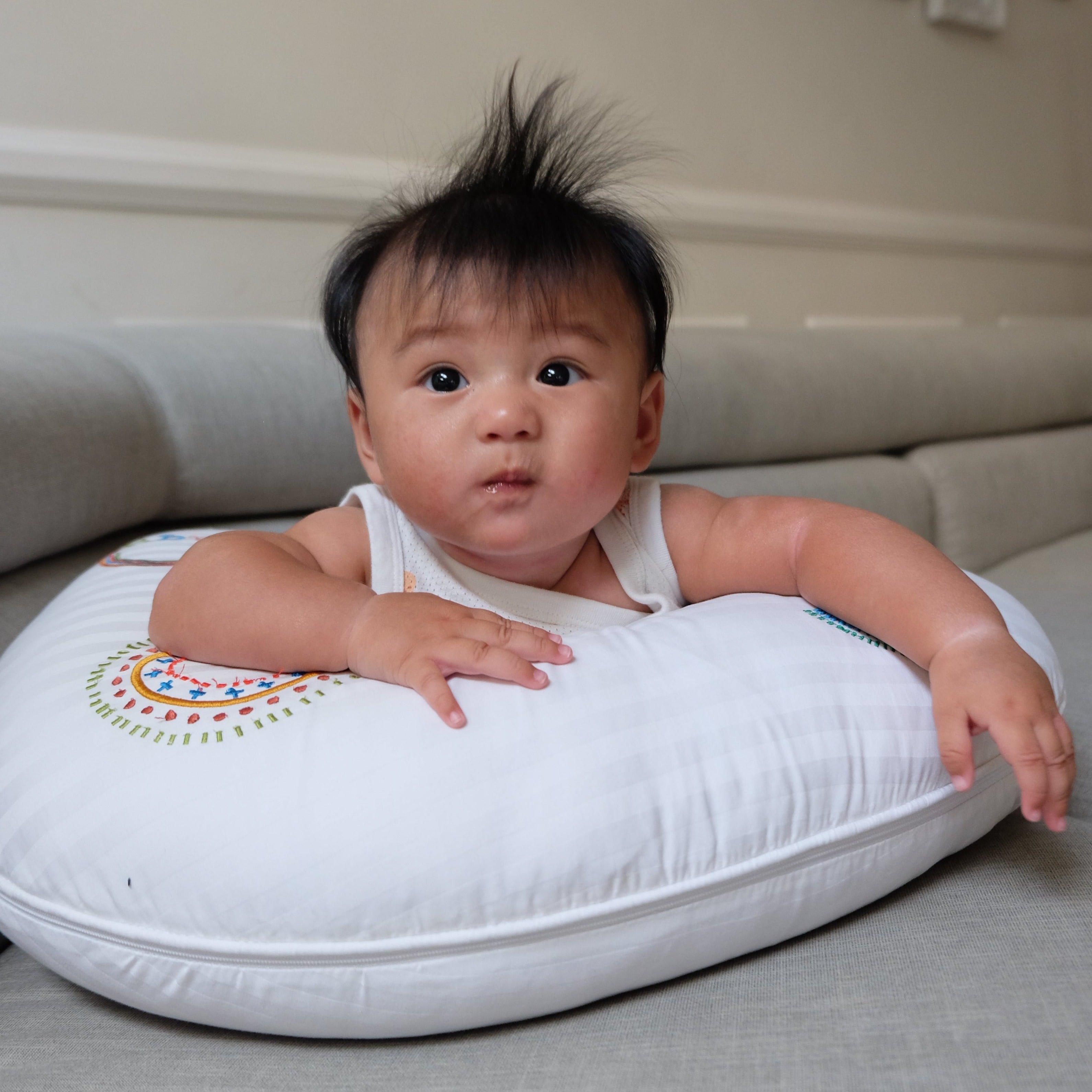 Buy breastfeeding pillow hotsell